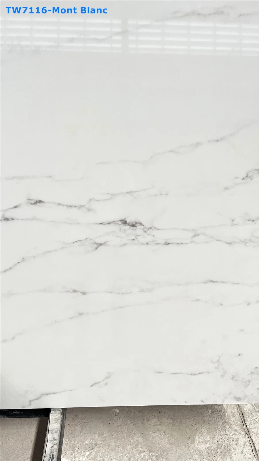 Mont Blanc quartz slab